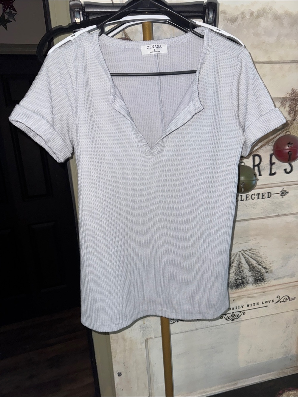 Zenana Outfitters Light Gray V‑Neck Short Sleeve Knit Top